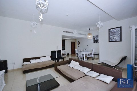 Apartment in Rimal, Jumeirah Beach Residence, Dubai 2 bedrooms, 120 sq.m. № 103854 - photo 8