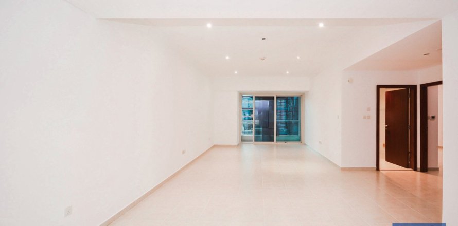 Apartment in Dubai Marina, Dubai 2 bedrooms, 111 sq.m. № 103856