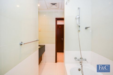 Apartment in Dubai Marina, Dubai 2 bedrooms, 111 sq.m. № 103856 - photo 13