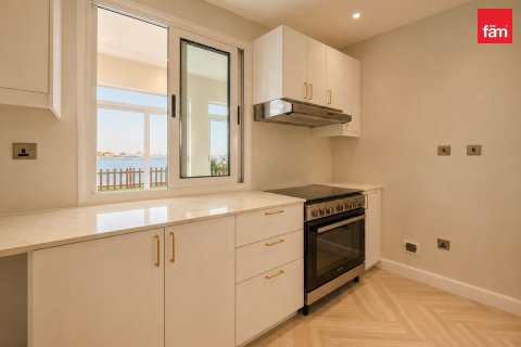 Villa in Palm Jumeirah, Dubai 5 bedrooms, 270.9 sq.m. № 139738 - photo 7