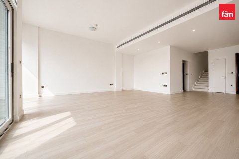 Villa in Palm Jumeirah, Dubai 5 bedrooms, 270.9 sq.m. № 139738 - photo 3