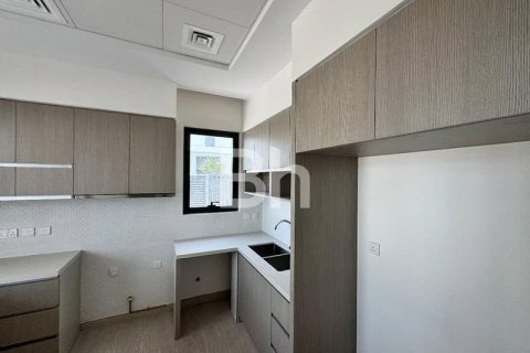 Снять в аренду таунхаус в Al Furjan, Дубай: 4 спальни, 336м², № 22180 - фото 8