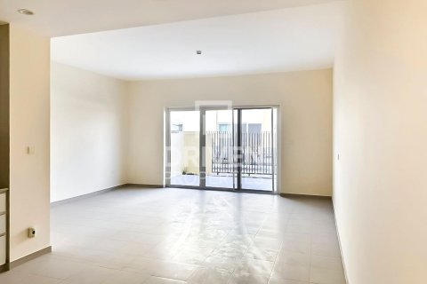 Apartment in EMAAR South, Dubai South (Dubai World Central), Dubai 3 bedrooms, 222 sq.m. № 86954 - photo 2