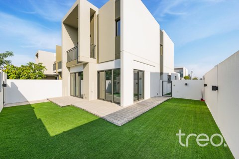 Maison de ville à Dubai, 4 chambres, 213.68 m², № 119941
