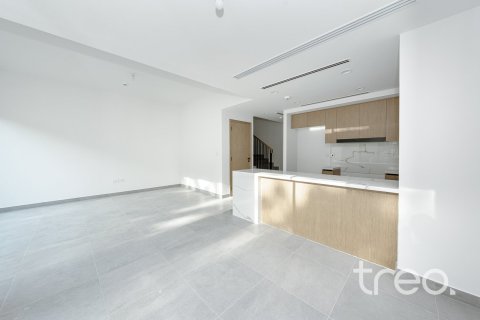 Снять в аренду таунхаус в Дубае: 4 спальни, 213.68м², № 119941 - фото 4