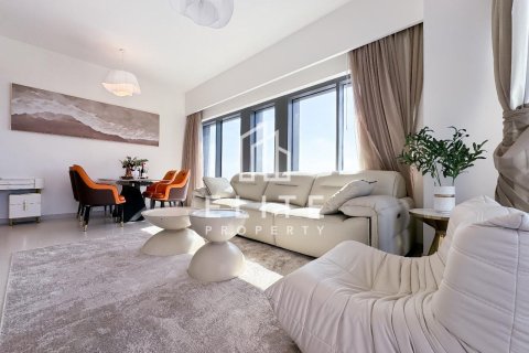 Appartement à Burj Royale, Downtown Dubai (Downtown Burj Dubai), Dubai, 3 chambres, 122 m², № 137355 - photo 2