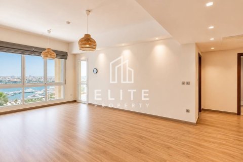 Apartment in Marina Residences, Palm Jumeirah, Dubai 3 bedrooms, 227 sq.m. № 137361 - photo 5