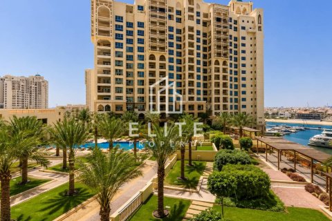 Apartment in Marina Residences, Palm Jumeirah, Dubai 3 bedrooms, 227 sq.m. № 137361 - photo 6