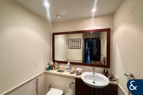 Apartment in Downtown Dubai (Downtown Burj Dubai), Dubai 2 bedrooms, 145 sq.m. № 75311 - photo 17