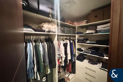 Apartment in Downtown Dubai (Downtown Burj Dubai), Dubai 2 bedrooms, 145 sq.m. № 75311 - photo 12