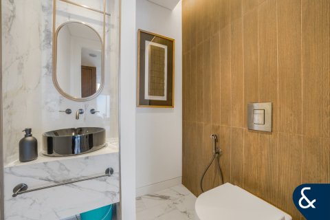 Apartment in Jumeirah Lake Towers, Dubai 1 bedroom, 98 sq.m. № 76160 - photo 13