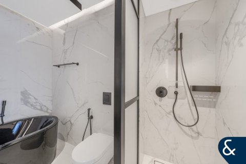 Apartment in Jumeirah Lake Towers, Dubai 1 bedroom, 98 sq.m. № 76160 - photo 12