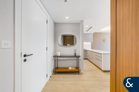 Apartment in Jumeirah Lake Towers, Dubai 1 bedroom, 98 sq.m. № 76160 - photo 15