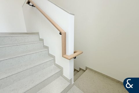 Villa in Mudon, Dubai 3 bedrooms, 205 sq.m. № 76161 - photo 6