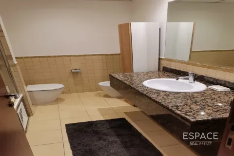 Apartment in Jumeirah Beach Residence, Dubai 1 bedroom, 103 sq.m. № 61533 - photo 11