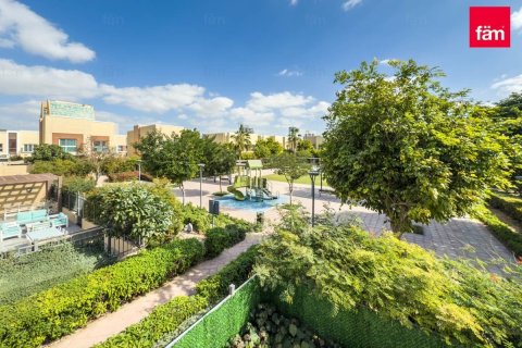 Купить виллу в Аль-Барше, Дубай: 4 спальни, 354м², № 89270 - фото 5