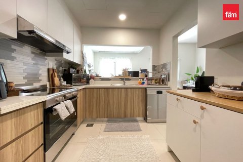 Maison de ville à Dubai, 2 chambres, 165.8 m², № 16487 - photo 9