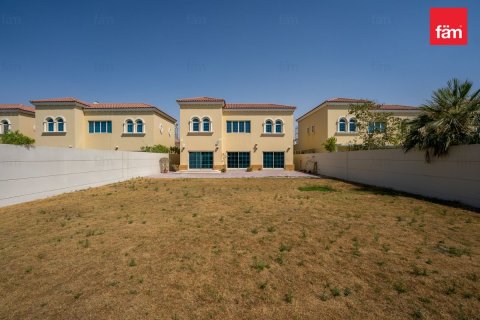 فيلا في دبي 4 غرف نوم, 769.8 م² رقم 16498 - صورة 1