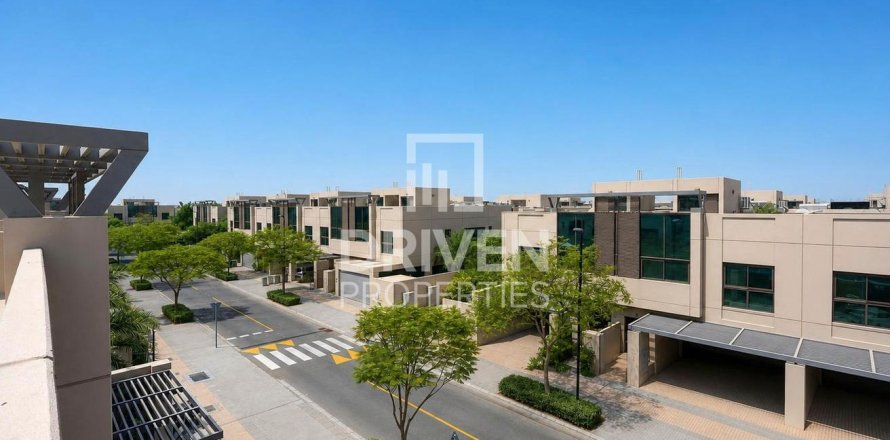Villa en Meydan, Dubai, 4 dormitorios, 218.04 m², № 140558