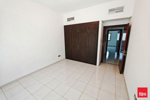 Villa in Dubai 4 bedrooms, 501.5 sq.m. № 110907 - photo 4