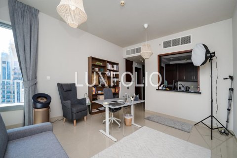 Apartamento en 29 Burj Boulevard, Downtown Dubai (Downtown Burj Dubai), Dubai, 1 dormitorio, 78 m², № 46442 - foto 3