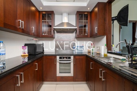 Apartamento en 29 Burj Boulevard, Downtown Dubai (Downtown Burj Dubai), Dubai, 1 dormitorio, 78 m², № 46442 - foto 9