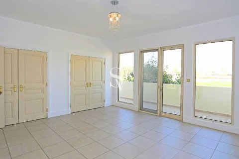 Снять в аренду виллу в Арабиан Ранчес, Дубай: 5 спален, 767м², № 71395 - фото 11