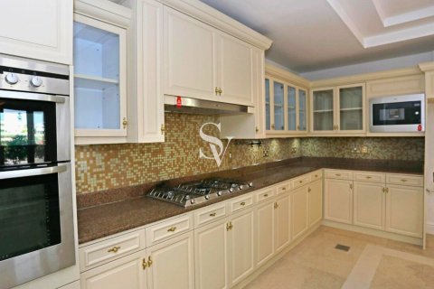 Снять в аренду виллу в Арабиан Ранчес, Дубай: 5 спален, 767м², № 71395 - фото 9