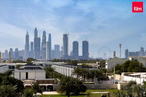 Apartment in Umm Suqeim, Dubai 1 bedroom, 69.5 sq.m. № 95422 - photo 18