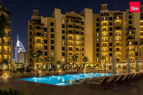 Apartment in Umm Suqeim, Dubai 1 bedroom, 69.5 sq.m. № 95422 - photo 7