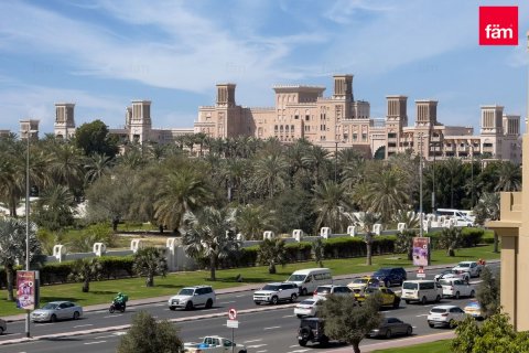 Apartment in Umm Suqeim, Dubai 1 bedroom, 69.5 sq.m. № 95422 - photo 2