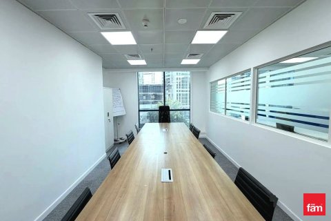 Снять в аренду офис в Дубае: 218.7м², № 95420 - фото 3
