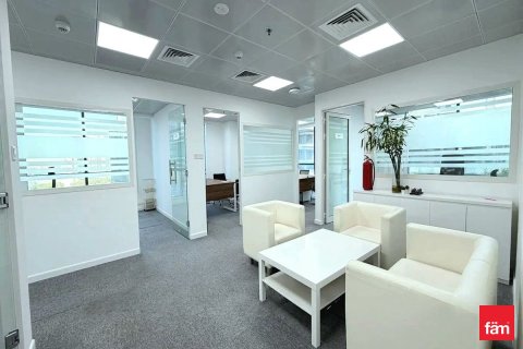 Снять в аренду офис в Дубае: 218.7м², № 95420 - фото 15