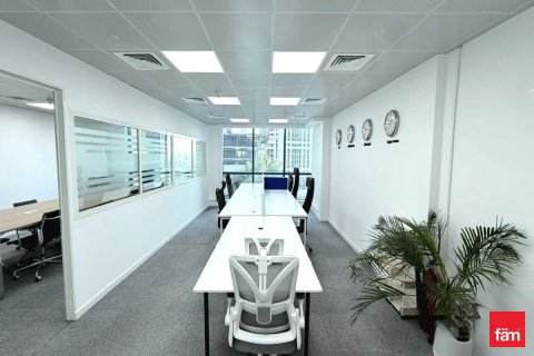 Снять в аренду офис в Дубае: 218.7м², № 95420 - фото 8