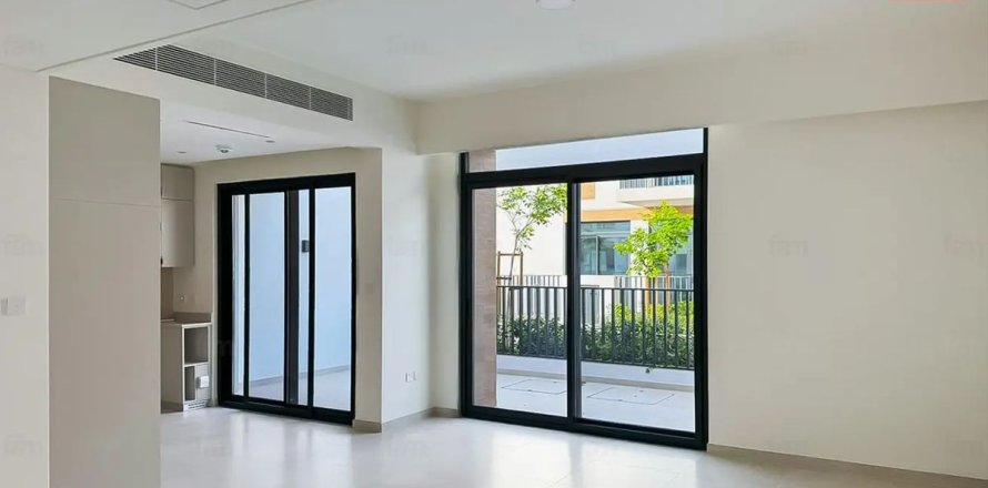 Villa en Dubai, 3 dormitorios, 138.6 m², № 40926
