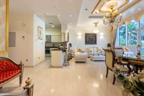 Appartement à Palm Jumeirah, Dubai, 1 chambre, 175 m², № 96939 - photo 8