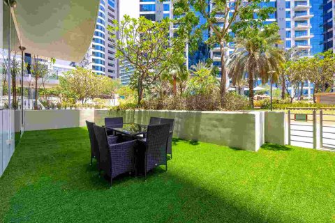 Квартира в Пальме Джумейре, Дубай, 1 спальня, 175м², № 96939