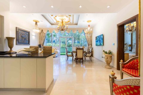 Appartement à Palm Jumeirah, Dubai, 1 chambre, 175 m², № 96939 - photo 5