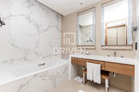 Apartment in The Address Residences Dubai Opera, Downtown Dubai (Downtown Burj Dubai), Dubai 2 bedrooms, 112.23 sq.m. № 138393 - photo 16
