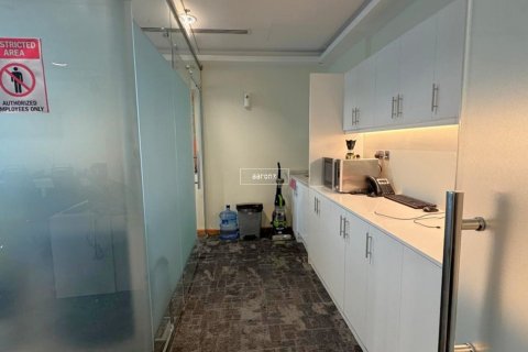 Office in Business Bay, Dubai 64.8 sq.m. № 56224 - photo 3