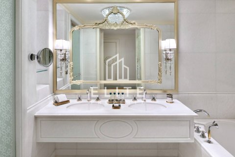 Villa à Palm Jumeirah, Dubai, 4 chambres, 1403 m², № 121514 - photo 10