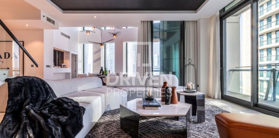 Penthouse in Burj Vista, Downtown Dubai (Downtown Burj Dubai), Dubai 5 bedrooms, 643.07 sq.m. № 125132