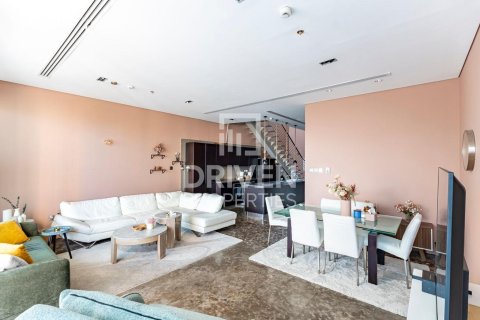 Appartement à Dubai Marina, Dubai, 1 chambre, 217.86 m², № 125131