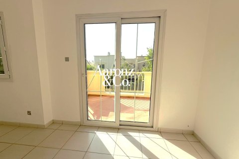 Villa en The Springs, Dubai, 2 dormitorios, 264 m², № 138136 - foto 10
