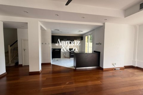 Villa en The Springs, Dubai, 2 dormitorios, 264 m², № 138136 - foto 3