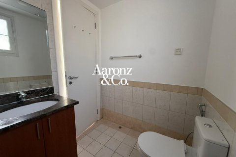 Villa en The Springs, Dubai, 2 dormitorios, 264 m², № 138136 - foto 14