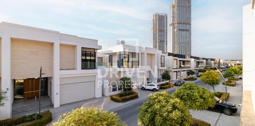 Villa à Sobha Hartland, Mohammed Bin Rashid City, Dubai, 5 chambres, 745.92 m², № 138143