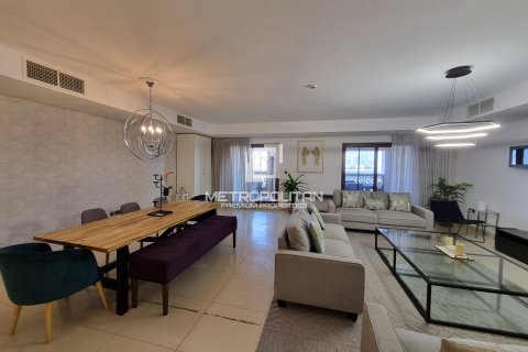 Apartment in Palm Jumeirah, Dubai 4 bedrooms, 314 sq.m. № 4242 - photo 22