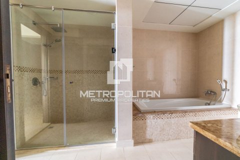 Apartment in Palm Jumeirah, Dubai 4 bedrooms, 314 sq.m. № 4242 - photo 2