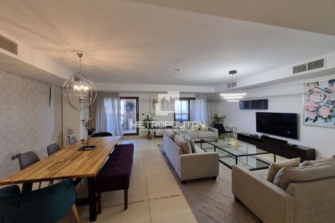 Apartment in Palm Jumeirah, Dubai 4 bedrooms, 314 sq.m. № 4242 - photo 1